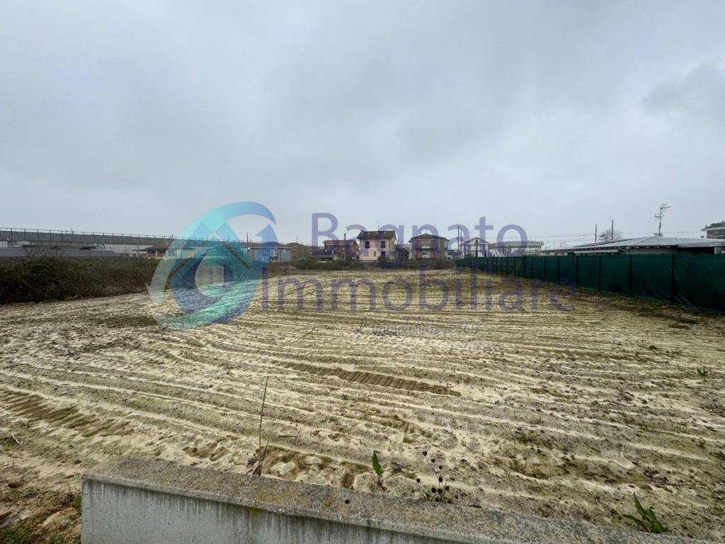 Terreno a Novara in Via Fontana Sciocca - Foto 3