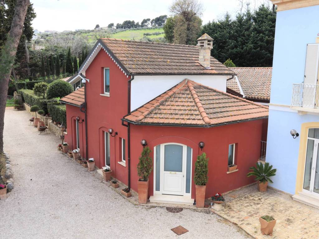 Palazzo / stabile a Silvi in Via Ambrogio Rossi - Foto 3