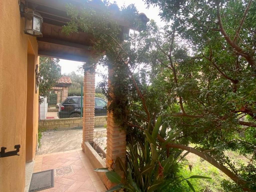 Villetta a schiera a San giovanni suergiu in Via Is Loccis - Foto 3