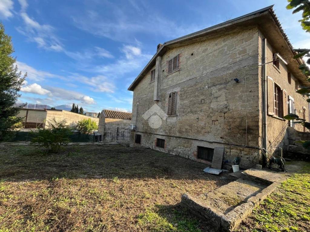 Casa indipendente a Avellino in Contrada Pignatelli, 10 - Foto 2