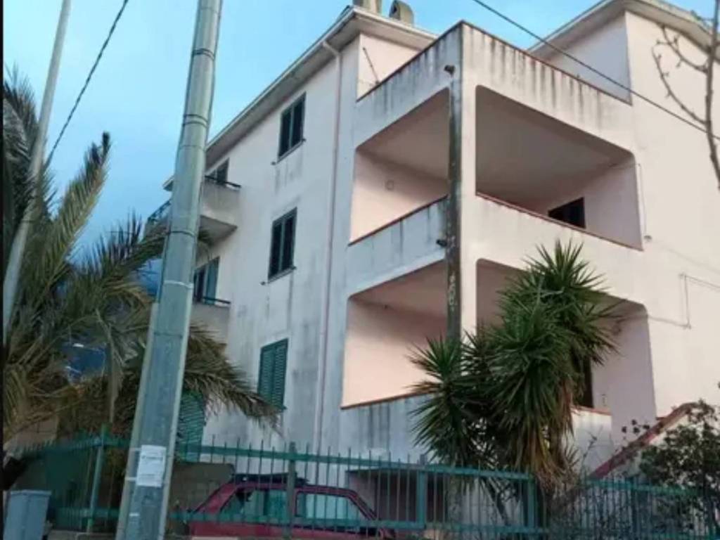 Casa indipendente a Oliena in Via L. Istei - Foto 2