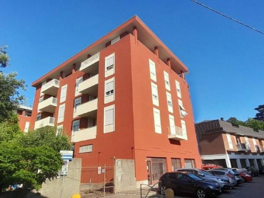 Appartamento a Brugherio in Piazza 4 Novembre, 12 - Foto 3