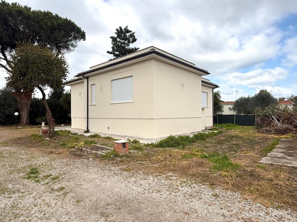 Villa a Terracina in Via Pantani da Basso - Foto 4
