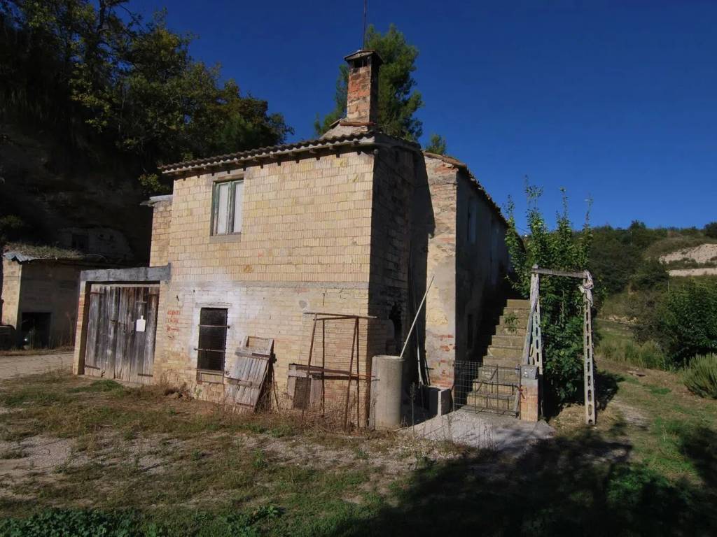 Rustico / casale a Montefiore dell'aso in Roma S.N.C. - Foto 4