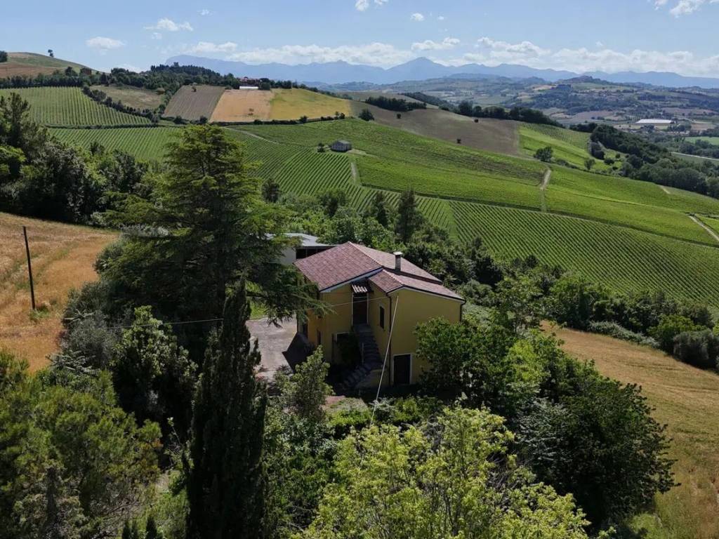 Rustico / casale a Carassai in Roma S.N.C. - Foto 2