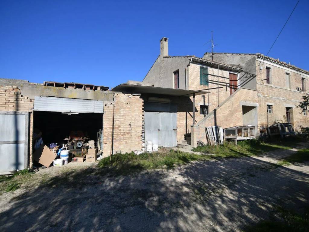 Rustico / casale a Carassai - Foto 3