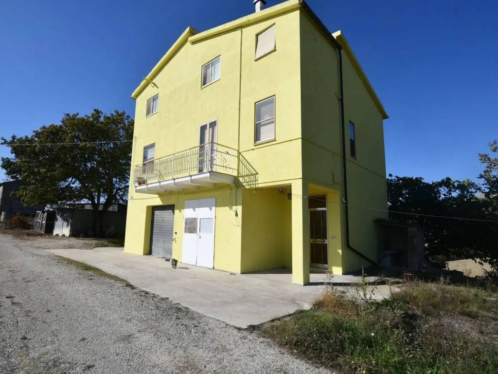 Rustico / casale a Carassai in Via Boffo S.N.C. - Foto 3