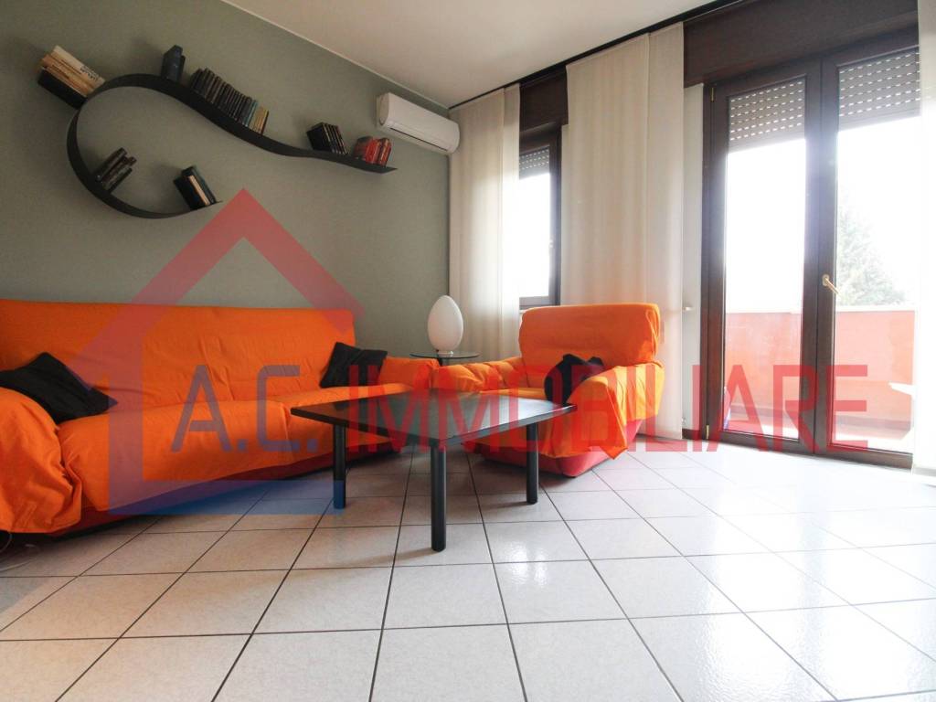 Appartamento a Casorate sempione in Via Trieste - Foto 4
