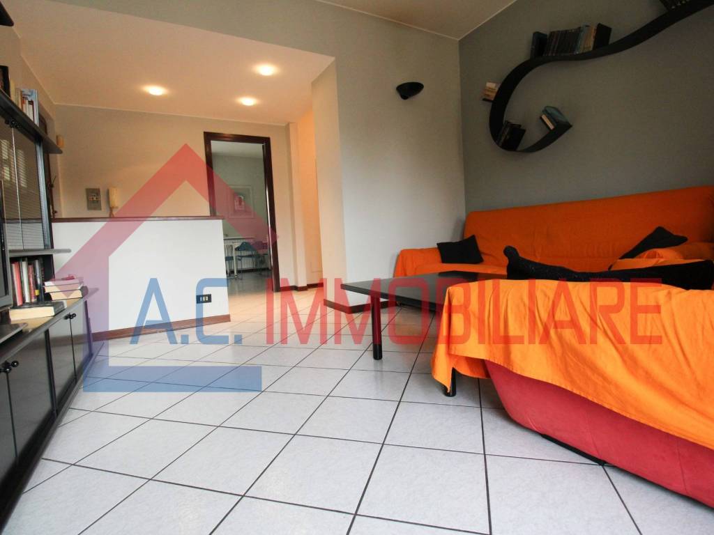 Appartamento a Casorate sempione in Via Trieste - Foto 5