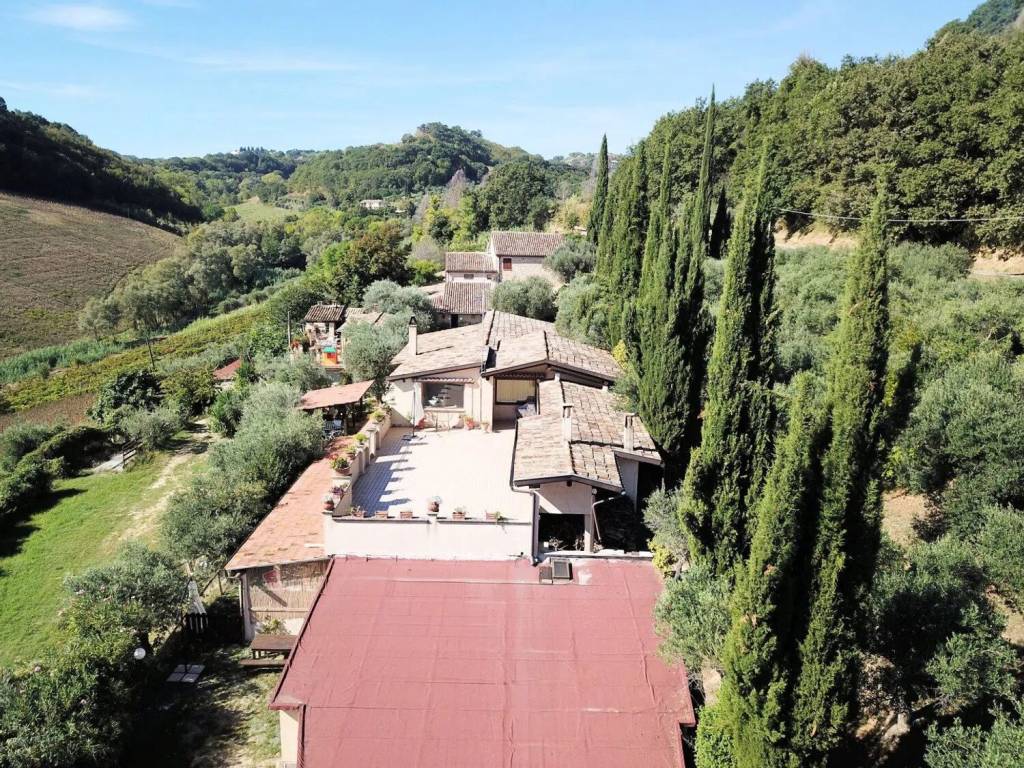 Rustico / casale a Montefiore dell'aso in Via Menocchia S.N.C. - Foto 2