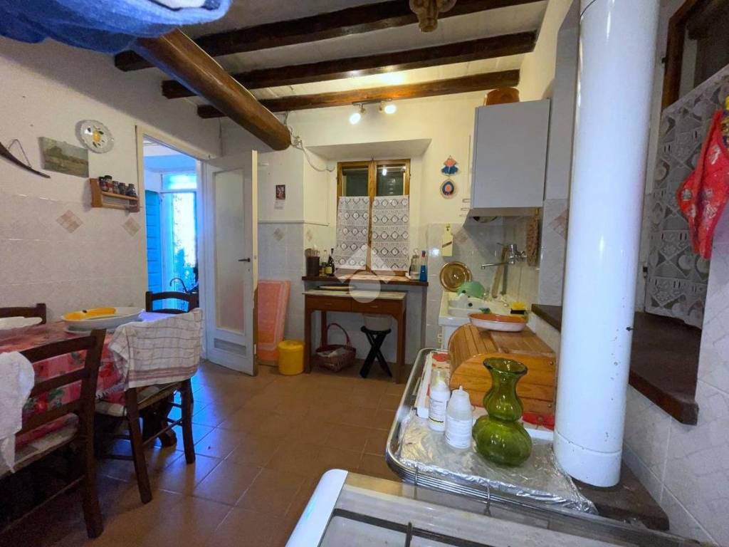 Casa indipendente a Neviano degli arduini in Str. il Palazzo - Foto 5
