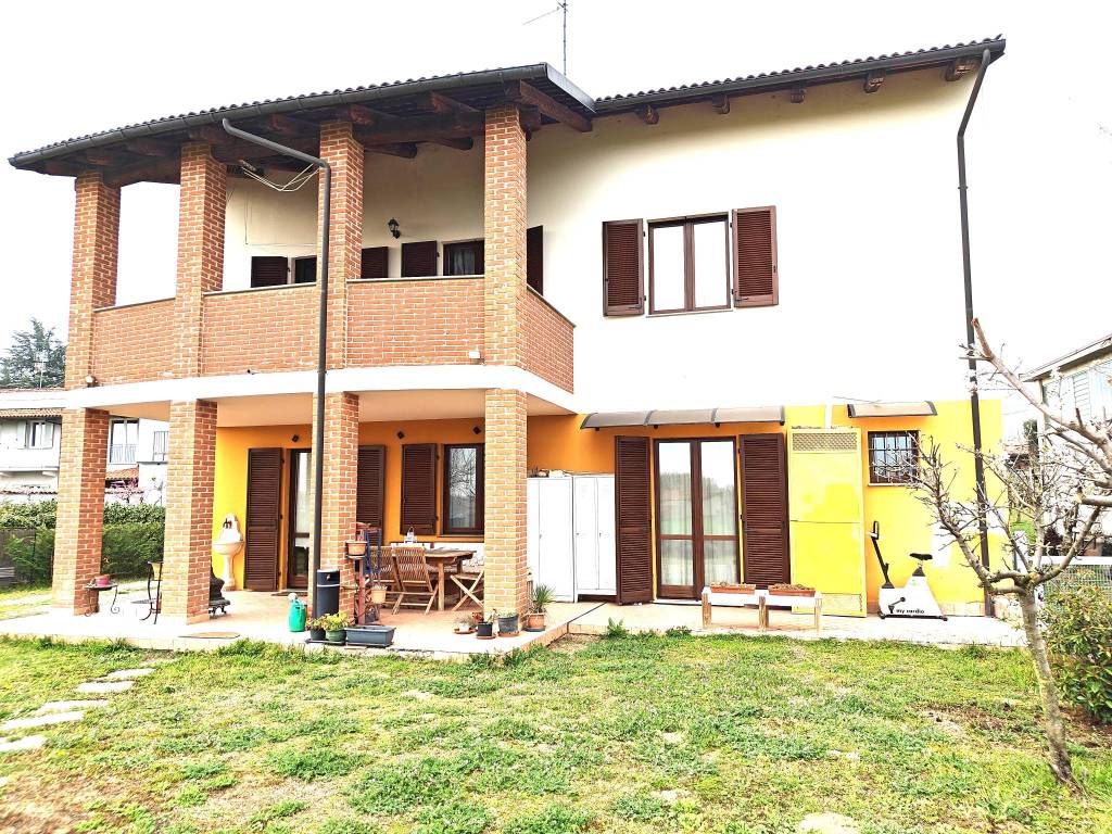 Villa a Bra in Strada Casa del Bosco - Foto 2