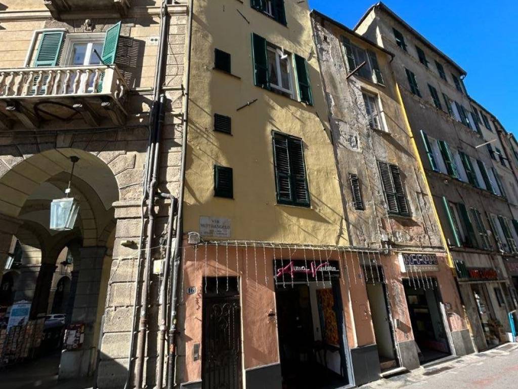 Appartamento a Savona in Via Alfonso Mistrangelo - Foto 1