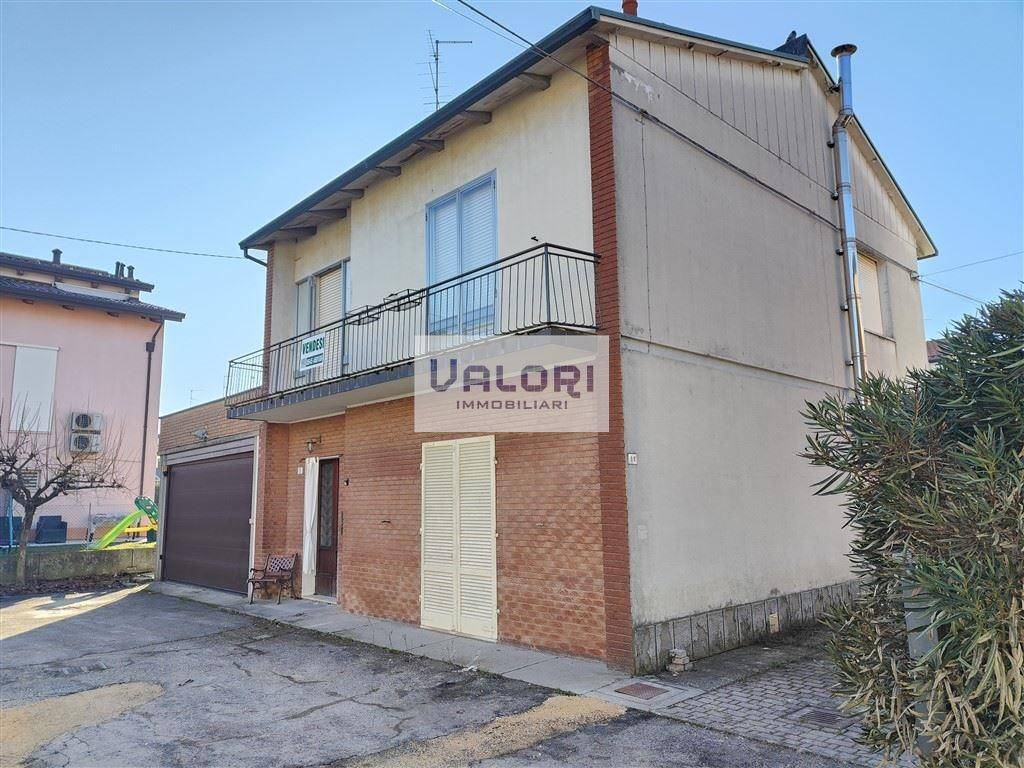 Casa indipendente a Lugo in VIA GORIZIA, 11 - Foto 2