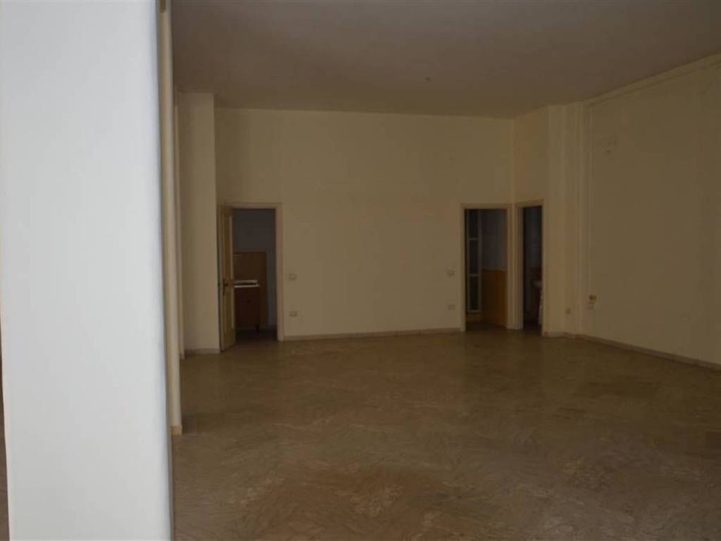 Immobile a Comiziano in Via Nazionale delle Puglie - Foto 5