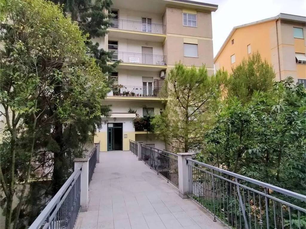 Appartamento a Fermo in Viale Trento Nunzi S.N.C. - Foto 2