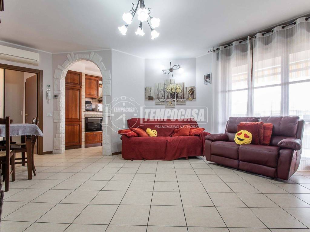 Appartamento a Olgiate olona in Via Oriani 31 - Foto 2