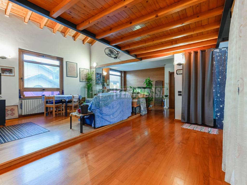 Casa indipendente a Cornate d'adda in Via Edmondo De Amicis, 5 - Foto 2