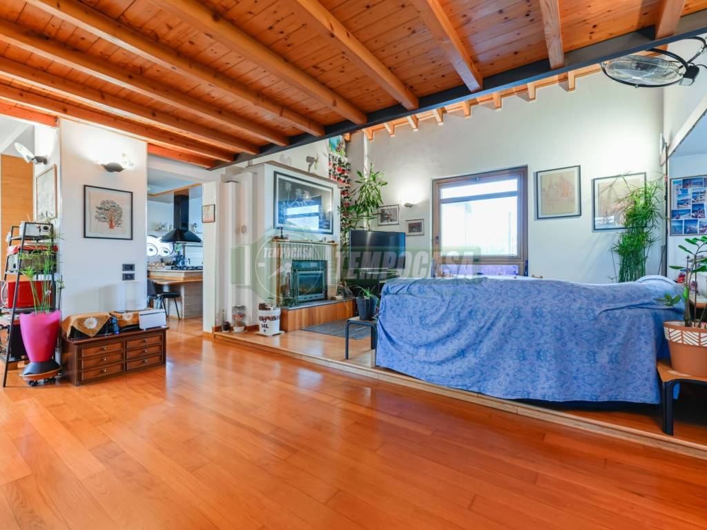 Casa indipendente a Cornate d'adda in Via Edmondo De Amicis, 5 - Foto 3