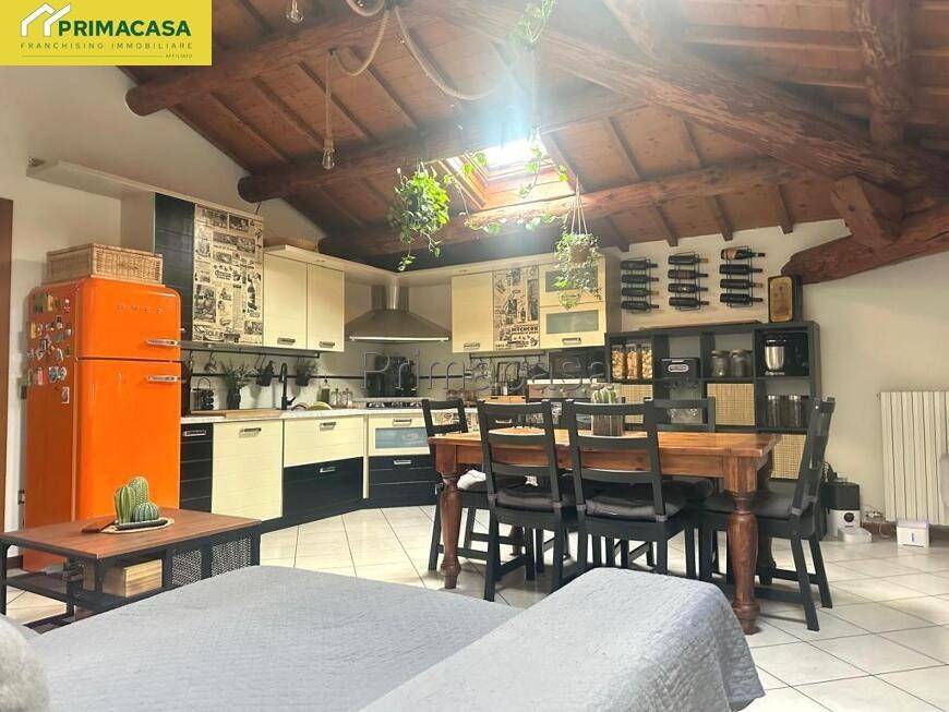 Appartamento a Veronella in PIAZZA GUGLIELMO MARCONI, 1 - Foto 3