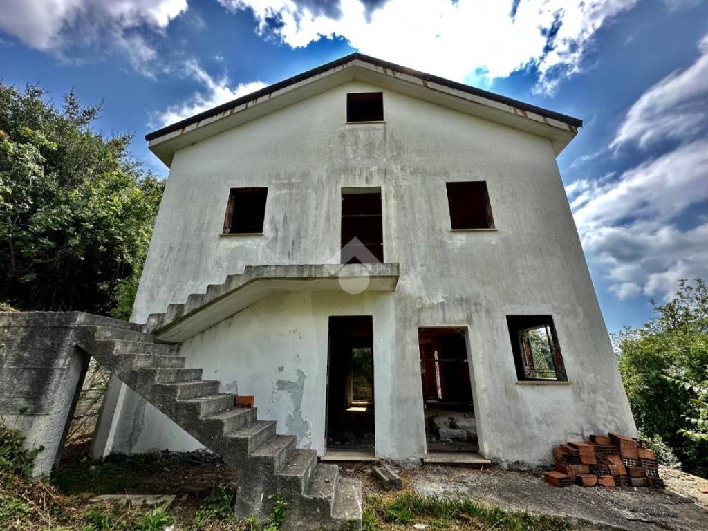 Casa indipendente a Andora in Località Tigorella, 20 - Foto 2