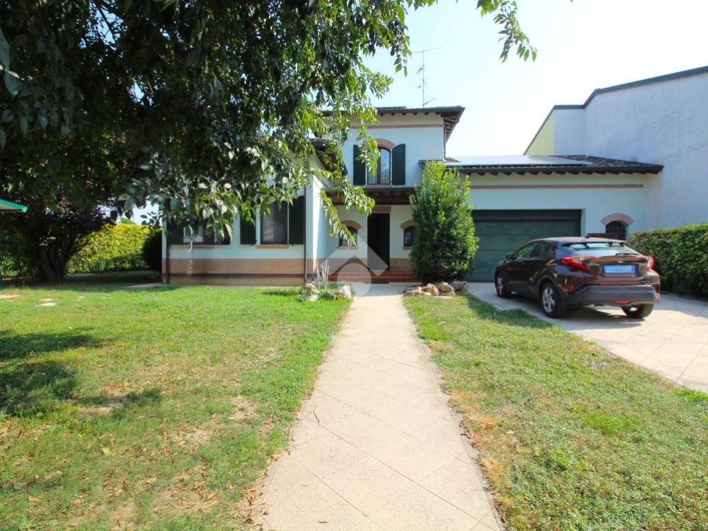 Villa a Rolo in Via Nuova, 0 - Foto 2