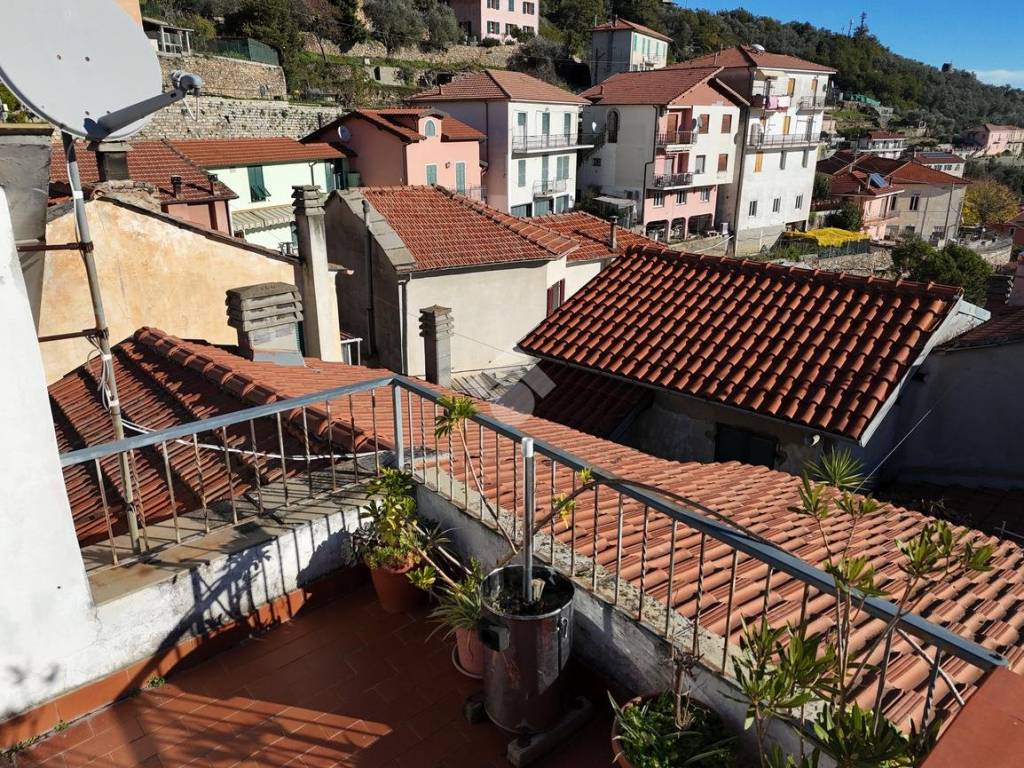 Rustico / casale a Pietrabruna in Via Edmondo De Amicis, 2 - Foto 4