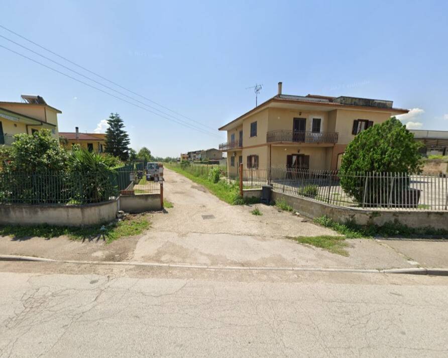 Terreno a Maddaloni in Via Appia, 475 - Foto 3