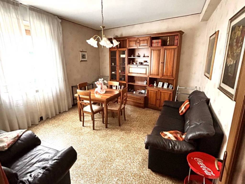 Appartamento a Verona in Via Carlo Alberto - Foto 2