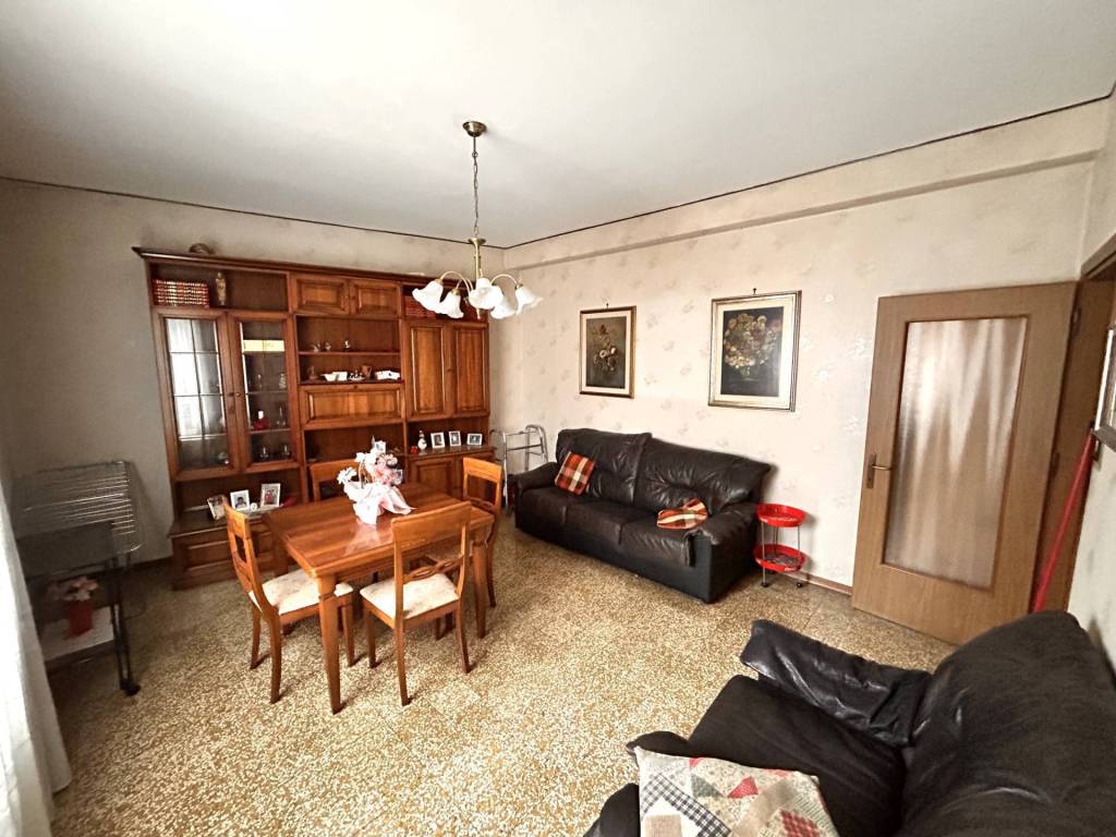 Appartamento a Verona in Via Carlo Alberto - Foto 3