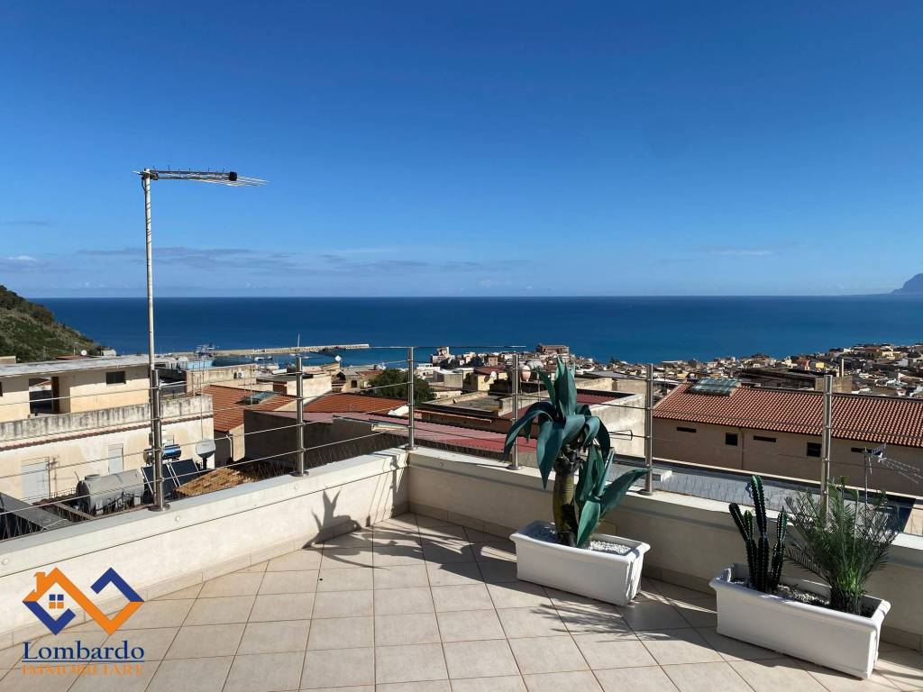 Casa indipendente a Castellammare del golfo in Via Giovanni Amendola - Foto 2