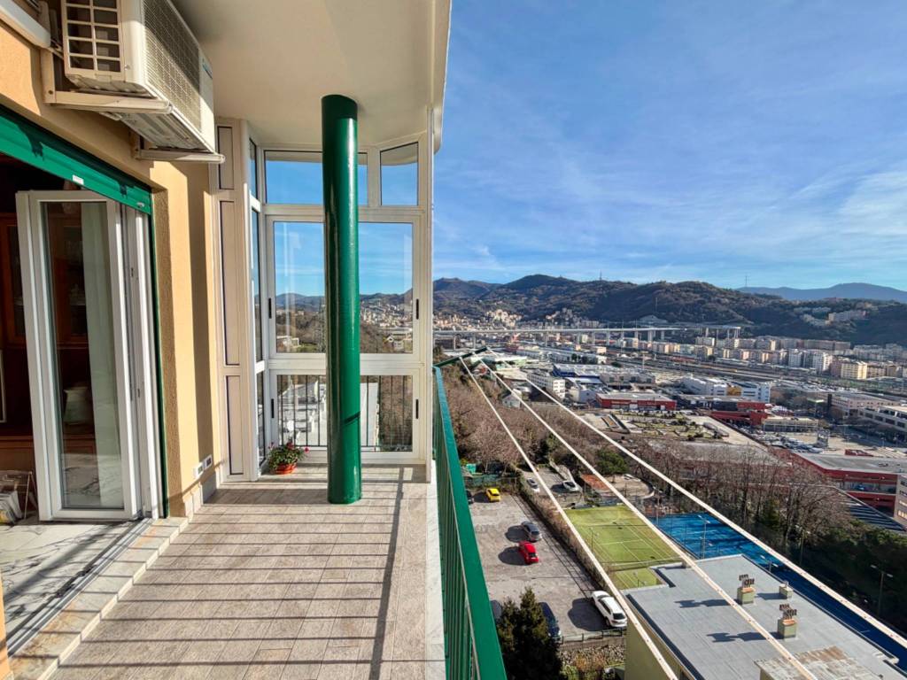 Appartamento a Genova in Via Coronata - Foto 2