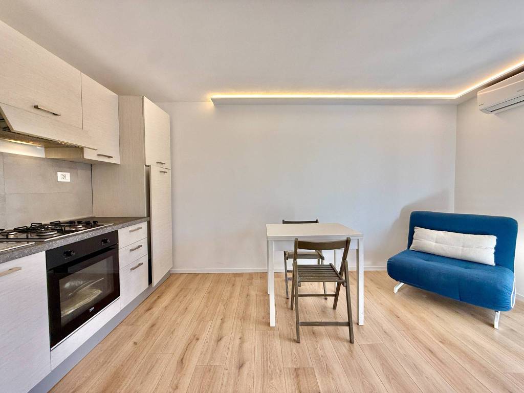 Appartamento a Catania in Via della Scogliera, 13 - Foto 4