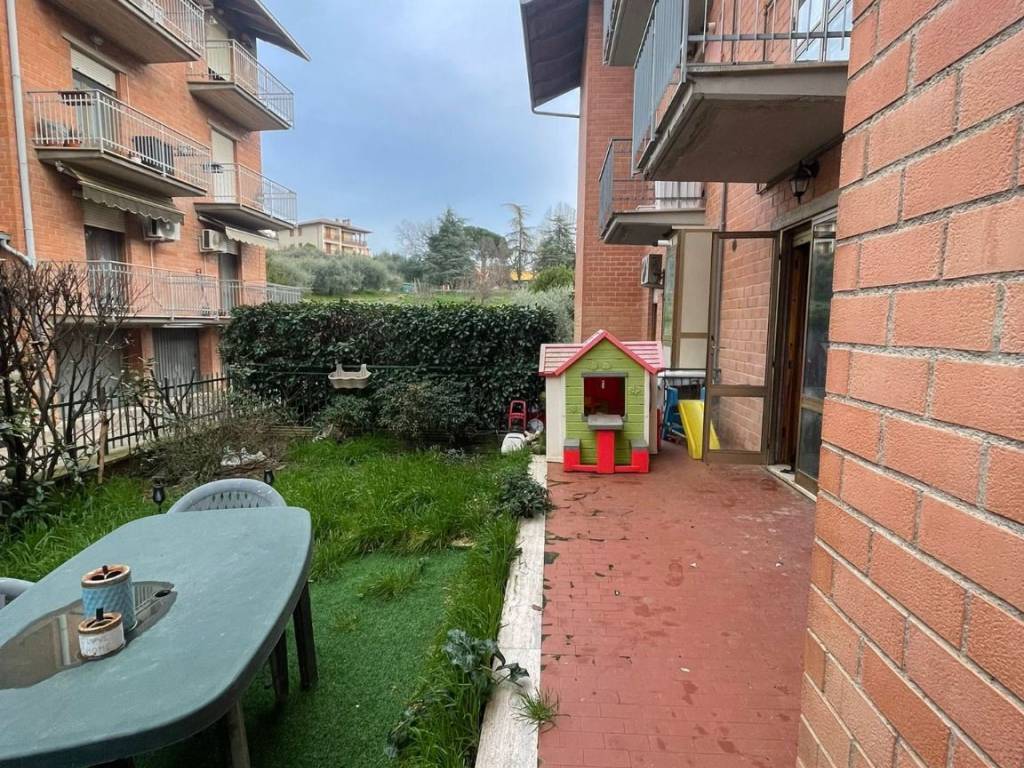 Appartamento a Magione in Via Mario Lucertini - Foto 2
