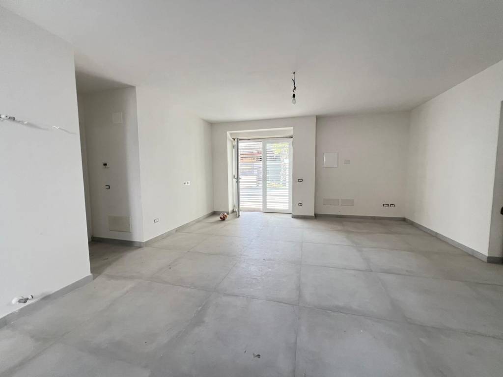 Appartamento a Caserta in Via Luigi Falco - Foto 3