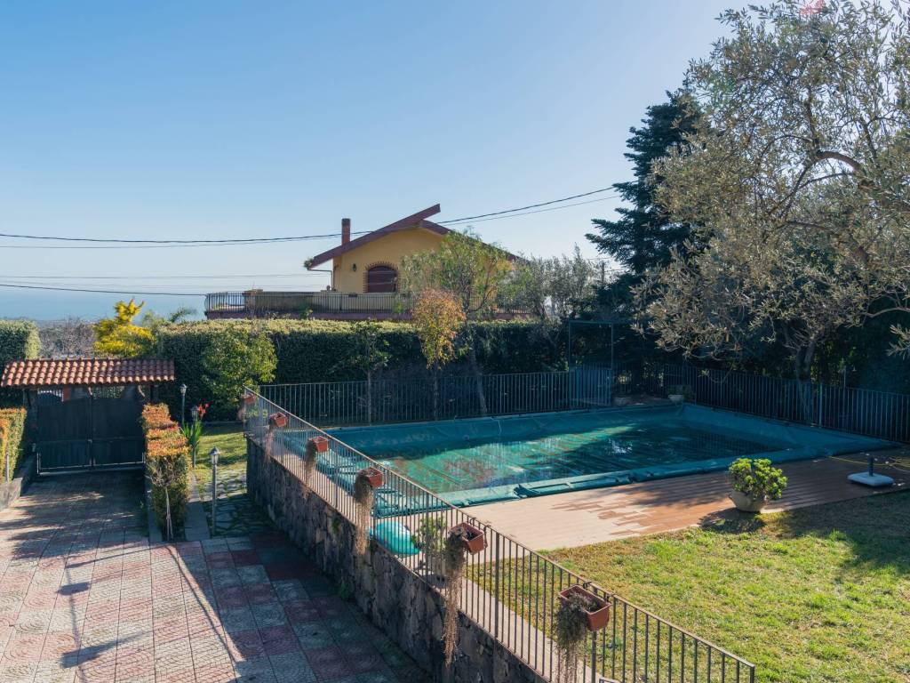 Villa a Zafferana etnea in Via Lucio Piccolo - Foto 4