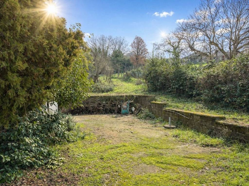 Rustico / casale a Magliano sabina in VOCABOLO COLLEPINETO - Foto 3