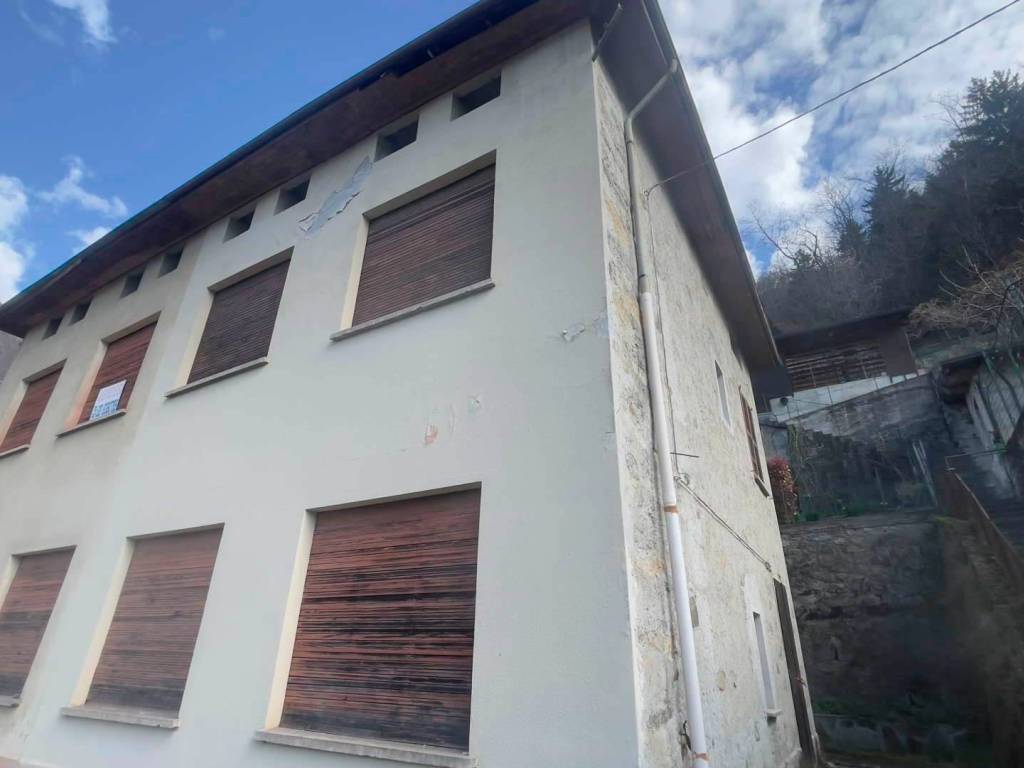 Casa indipendente a Berbenno di valtellina in Via Maroggia, 2144 - Foto 2