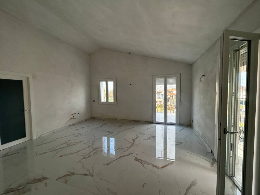 Appartamento a Ceregnano in LAMA POLESINE Via Verdi, 0 - Foto 2