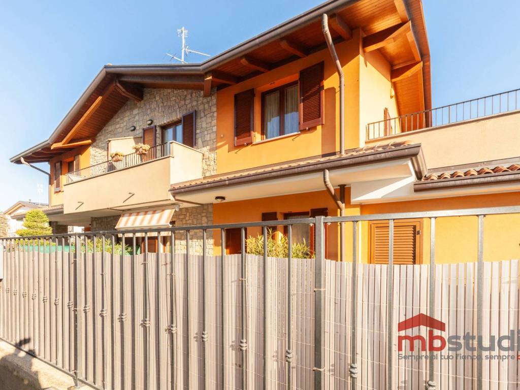 Villetta a schiera a Locate varesino - Foto 3