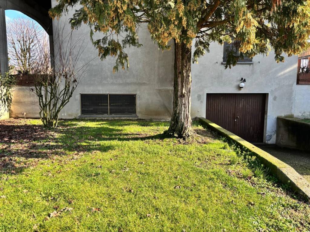 Villa a Stagno lombardo in Via Giacomo Amendola, 10 - Foto 2