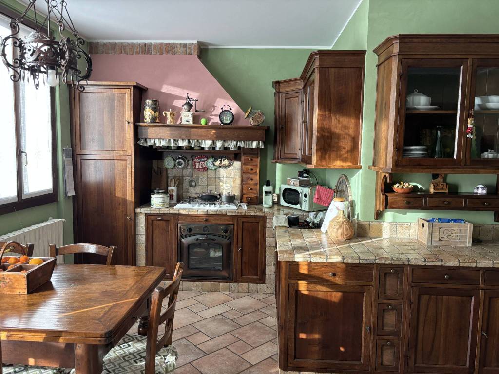 Appartamento a Zeccone in Via Generale Ambrogio Clerici, 1 - Foto 2