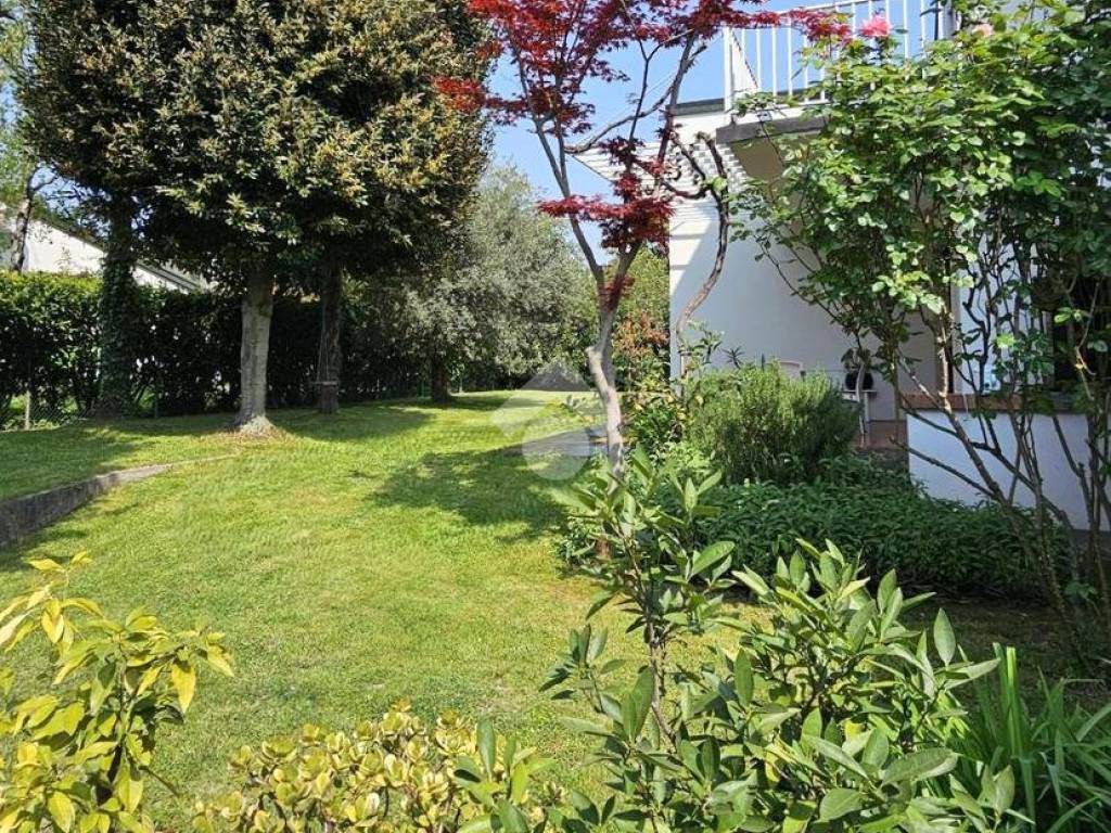 Villa a Stra in Via F. Petrarca - Foto 3
