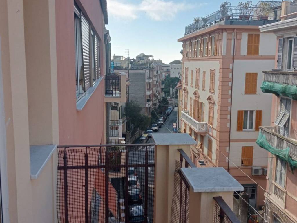 Appartamento a Genova in Via Amerigo Vespucci - Foto 3