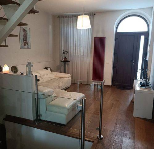 Villa a Fabriano in Viale Giovanni Bovio 14 - Foto 3