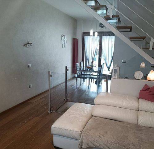 Villa a Fabriano in Viale Giovanni Bovio 14 - Foto 4