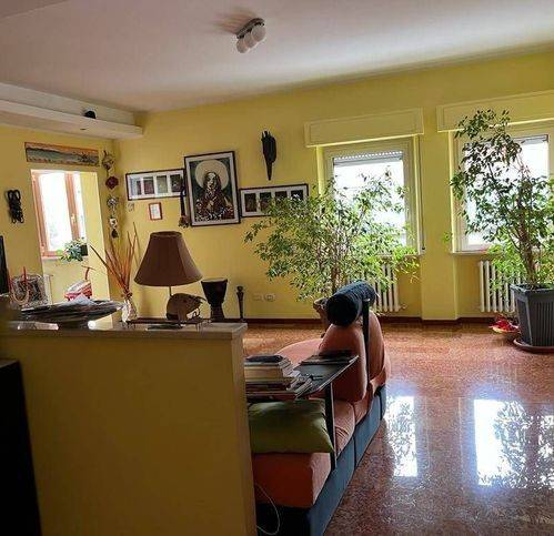 Appartamento a Fabriano in Via Onofrio Angelelli 3 - Foto 2