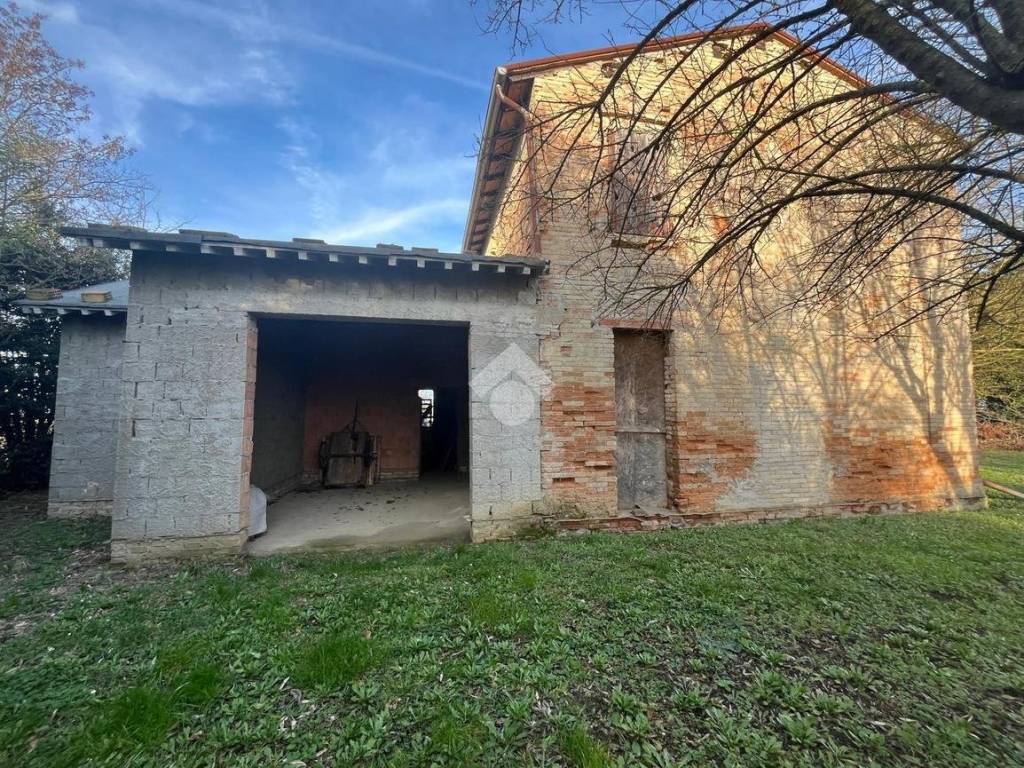 Rustico / casale a Ravenna in VIA FORMELLA, 18 - Foto 2