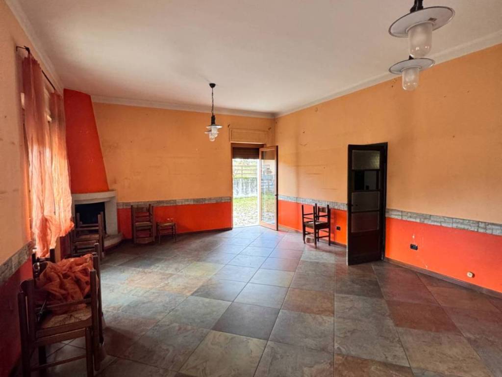 Villa a Valbrona in VIA RISORGIMENTO, 5 - Foto 5