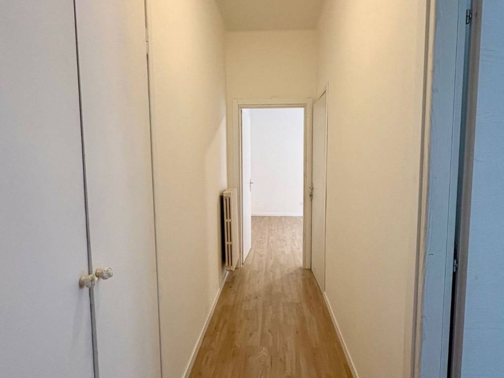 Appartamento a Verona in Via Galeazzo Florimonte, 8 - Foto 3